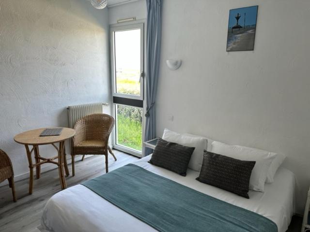 Hotel Les Esseppes L'Epine  Ngoại thất bức ảnh